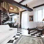 Royal Apartament